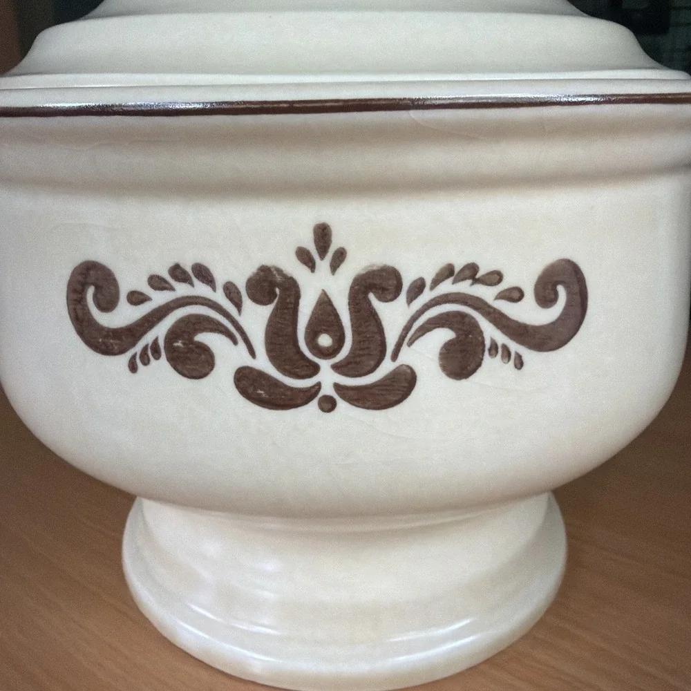 Pfaltzgraff Soup‎ Tureen with Lid Stoneware Beige Vintage Brown G-160
